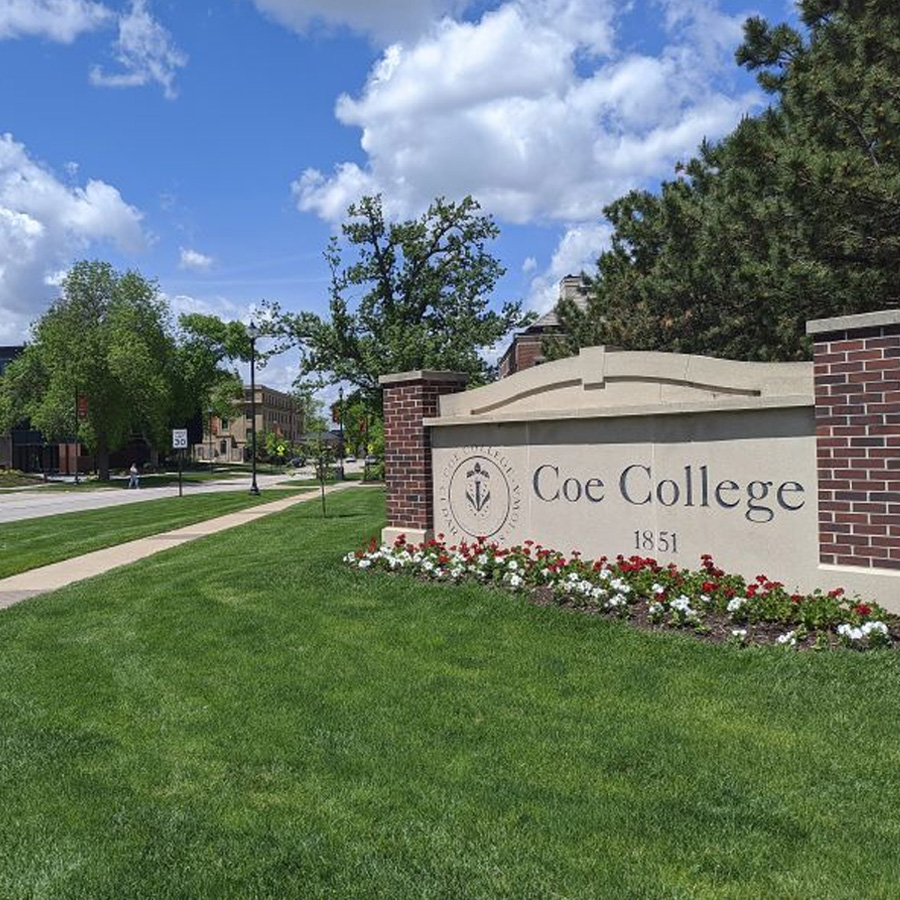 COE College